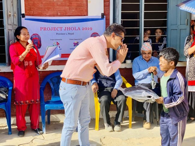 सोलिडारिटीद्वारा इलाम र ताप्लेजुङका विद्यार्थीलाई झोला वितरण