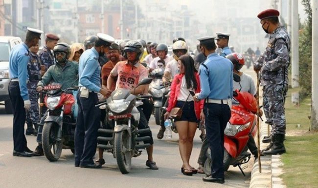 ट्राफिक प्रहरी महाशाखाद्वारा चोरी भएका मोटरसाईकल फिर्ता