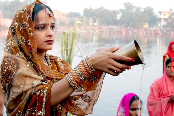 जल र सूर्य आराधनाको पर्व छठ