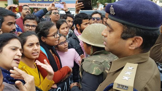 नागरिकता संशोधन विधेयकको विरोधमा भारत अशान्त