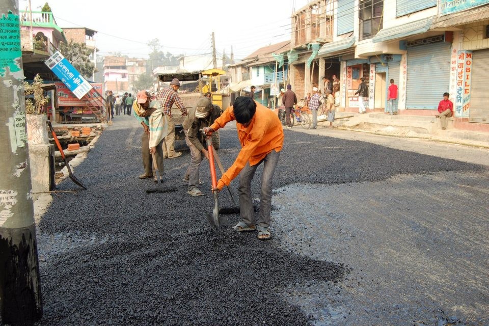 सडक मर्मतमा ढिलाइ हुँदा १६ गुणा बढी खर्च