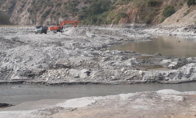 क्रसर खानीको अनुगमन ‘सचेतमा सीमित !