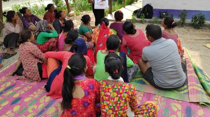 साक्षरता कक्षा सञ्चालन गर्दै लहान नगरपालिका