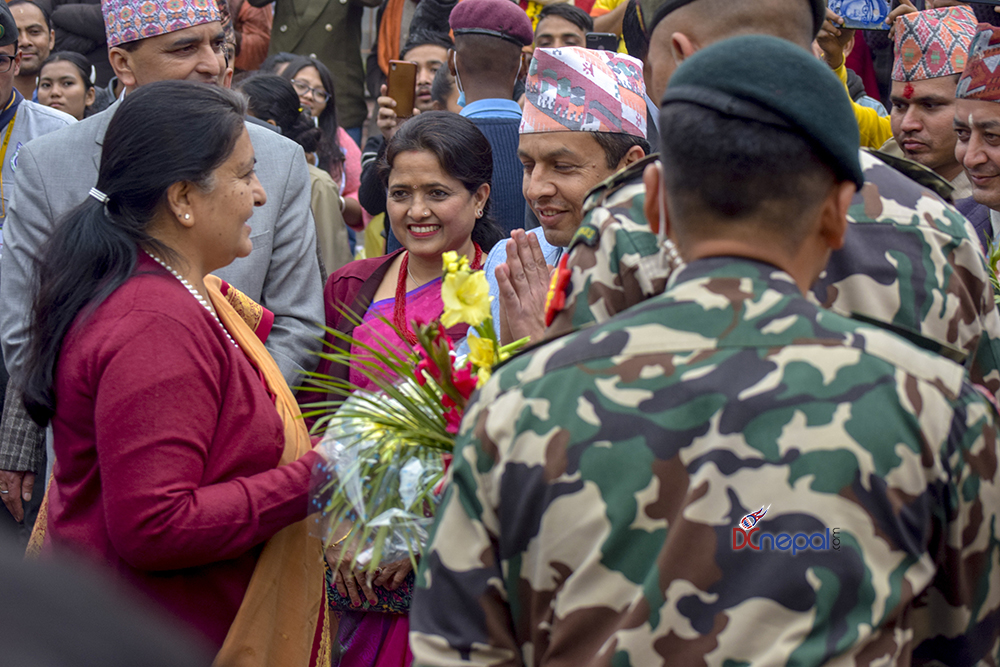 पशुपतिनाथमा राष्ट्रपति पुग्दा नागाबाबालाई गुप्ताङ्ग छोप्न निर्देशन