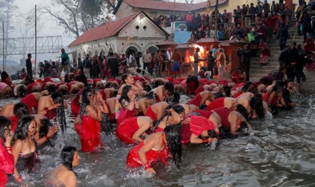 एक महिने स्वस्थानी ब्रत आजदेखि समापन हुँदै, शालीनदीमा ब्रतालुको भीड