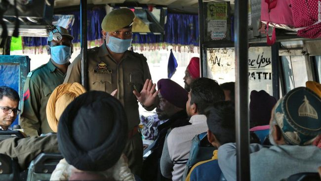 भारतमा लगातार बढ्दै कोरोनाको संक्रमण, संक्रमितको संख्या ३४ पुग्यो