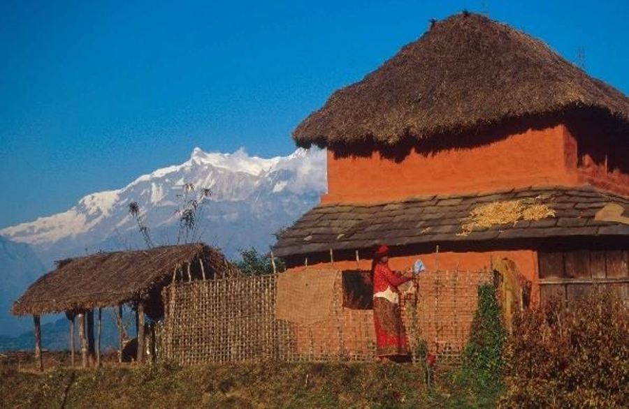 भकारी रित्तिँदै, नयाँ अन्न थप्न नपाउँदा किसान चिन्तित