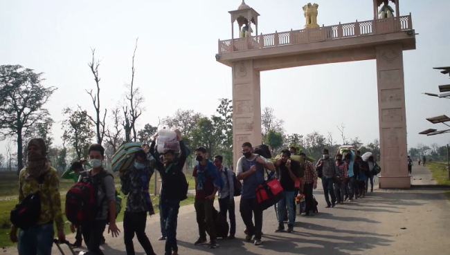 दशगजामा अलपत्र परेकालाई उद्धार गर्दै सुरक्षा निकाय