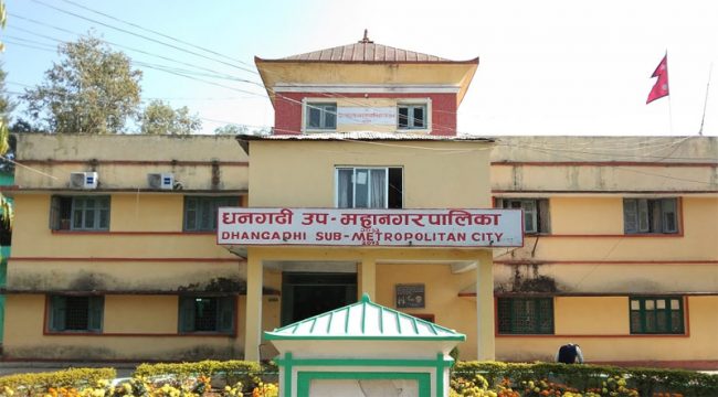 गुणस्तरहीन राहत आपूर्ति गर्ने व्यापारीलाई जरिवाना