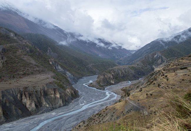 पहिरो खस्दा मर्स्याङ्दी नदी आंशिक रुपमा थुनियोः तटीय क्षेत्रमा सर्तकता