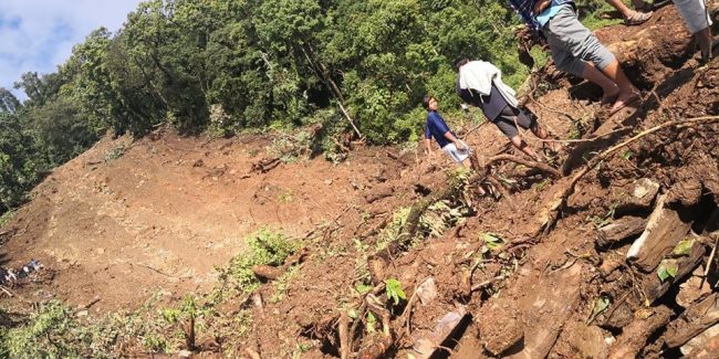 पर्वतमा पहिरोले दुई परिवारका नौ जनाको मृत्यु