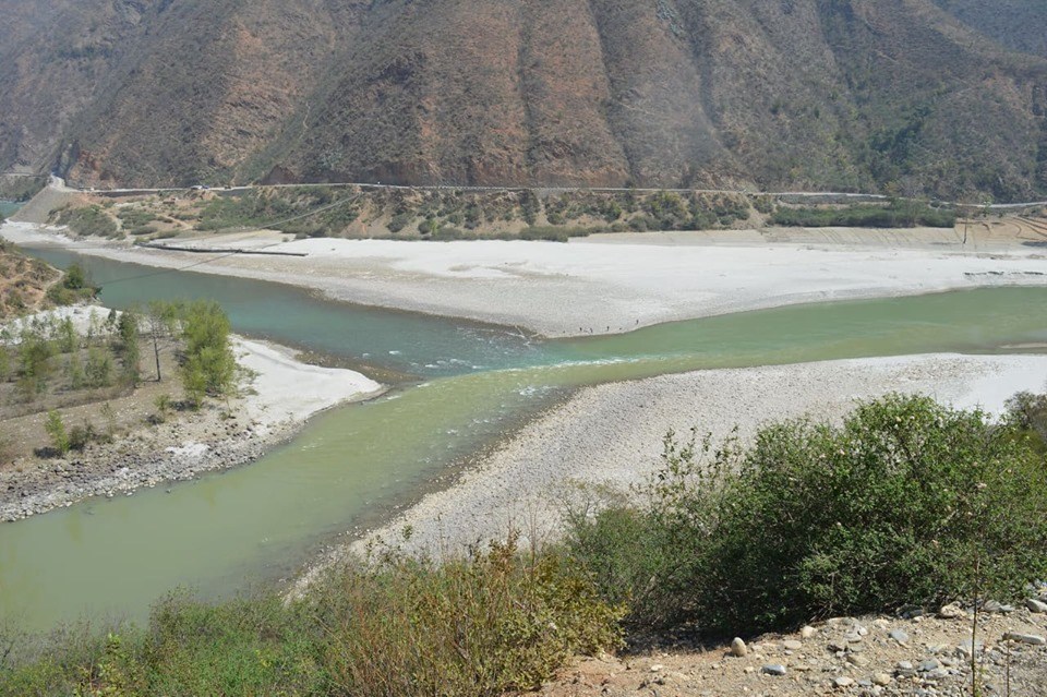 सुनकोशी करिडोर सडक स्थानीय तहले निर्माण गर्ने