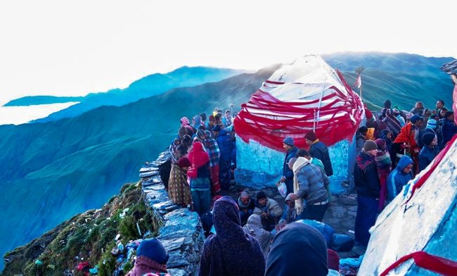 बडीमालिकाको पूजाका लागि सरकारी टोली त्यसतर्फ प्रस्थान