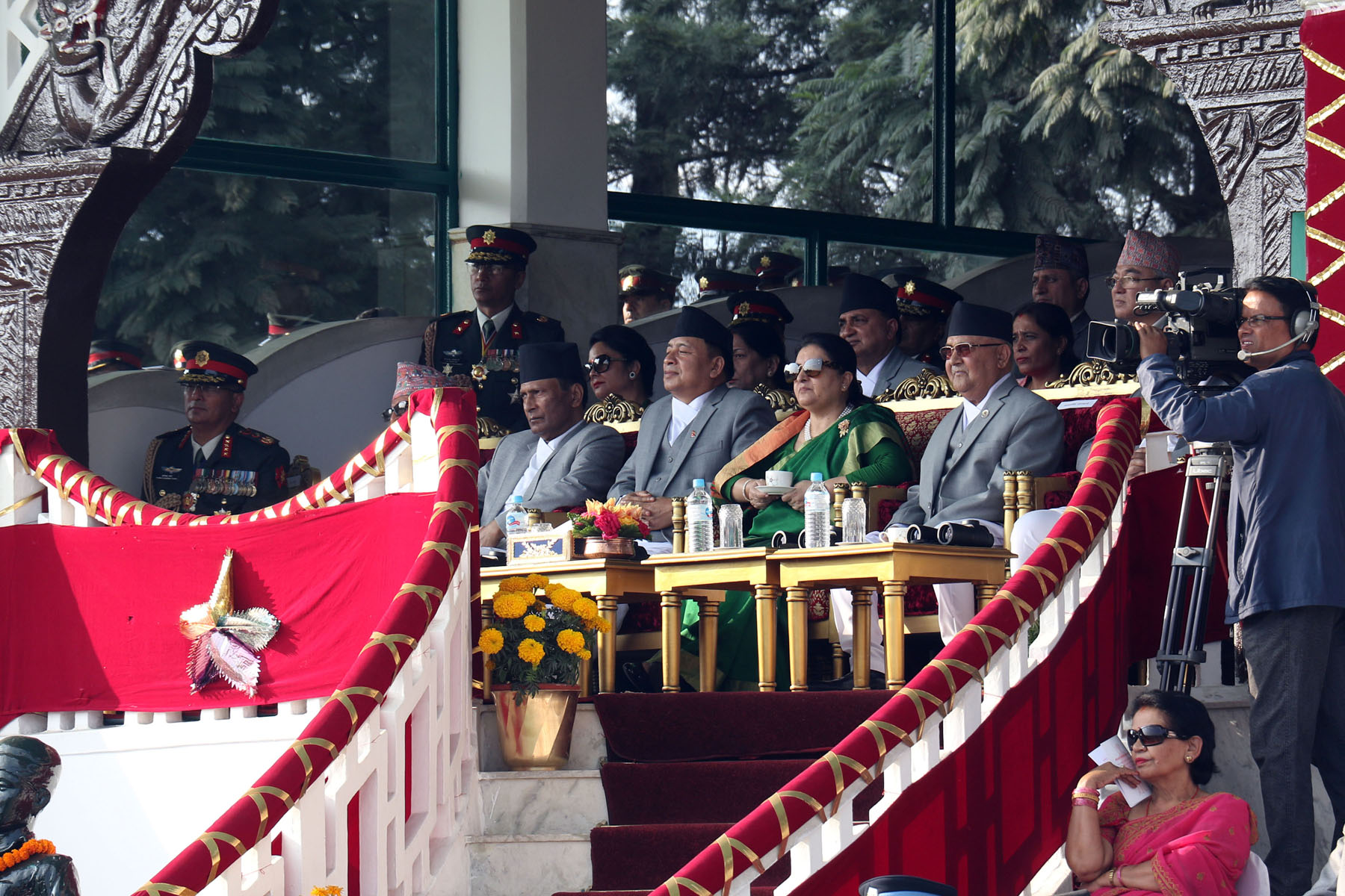 फूलपाती बढाइँ प्रतीकात्मक हुने