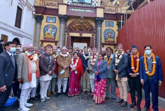 प्रधानमन्त्री ओली एकाएक पशुपतिमा ‘संकल्प पूजा’ गर्न किन गए ?