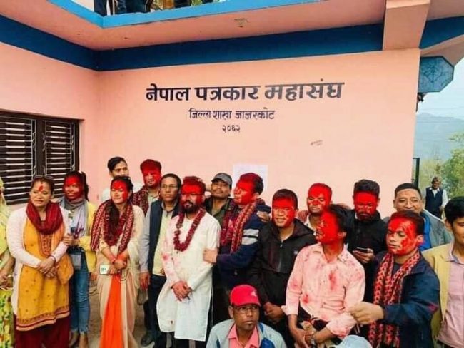 पत्रकार महासंघ चुनावः १७ जिल्लाको परिणाम आउँदा युनियन १०, चौतारी ५