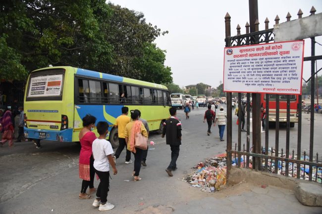 खुल्ला मञ्चको बसपार्क बन्द, सवारी साधान प्रवेशमा रोक