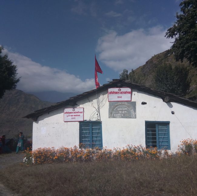 अपिहिमालमा स्वास्थ्यकर्मीको घरैदलो सेवा