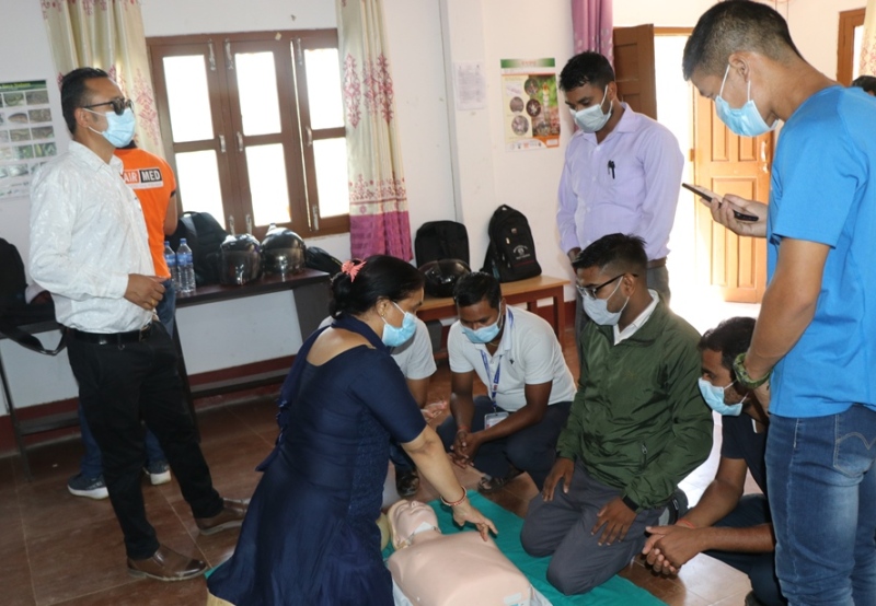 स्वास्थ्यकर्मीलाई सर्पदंश उपचारसम्बन्धी तालिम