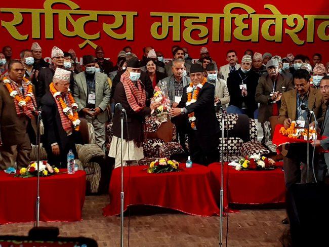 एक महिनाभित्र तीन पार्टीका महाधिवेशनमा देउवा अतिथि