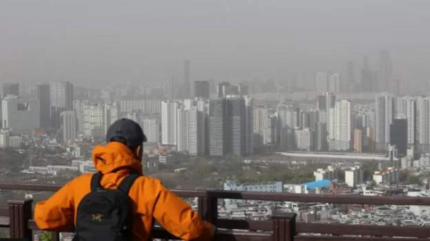 चीनमा पहेँलो धुलोले विनाश मच्चायो, धुलोको आँधी दक्षिण कोरियासम्म पुग्यो