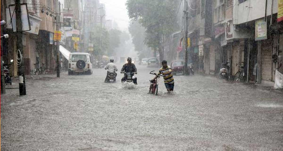 अविरल वर्षाका कारण गुजरातमा १२ जनाको मृत्यु