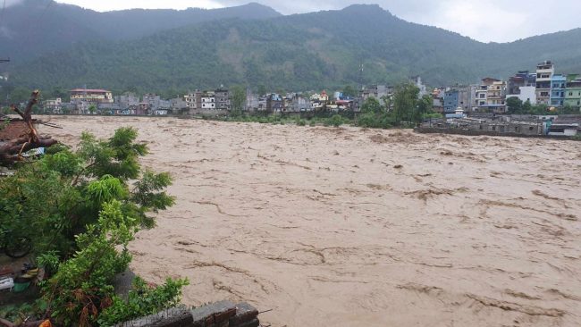 लुम्बिनी प्रदेशमा भारी वर्षा : तटीय क्षेत्रमा सावधानी र सतर्कता अपनाउन आह्वान