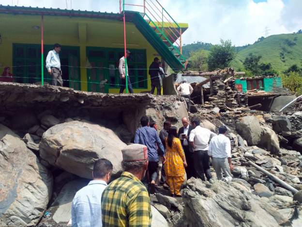 हिमाचल प्रदेशमा वर्षाका कारण १४ जनाको मृत्यु, मुख्यमन्त्रीले भने- घरबाट बाहिर ननिस्कनुहोस्