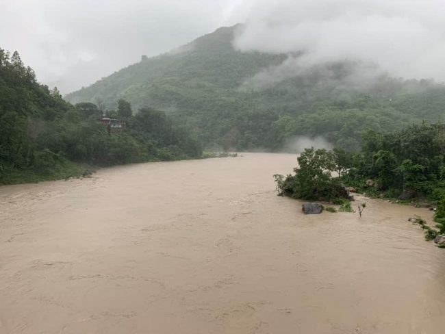 मर्स्याङ्दी नदीले सतर्कता तह पार गर्‍यो