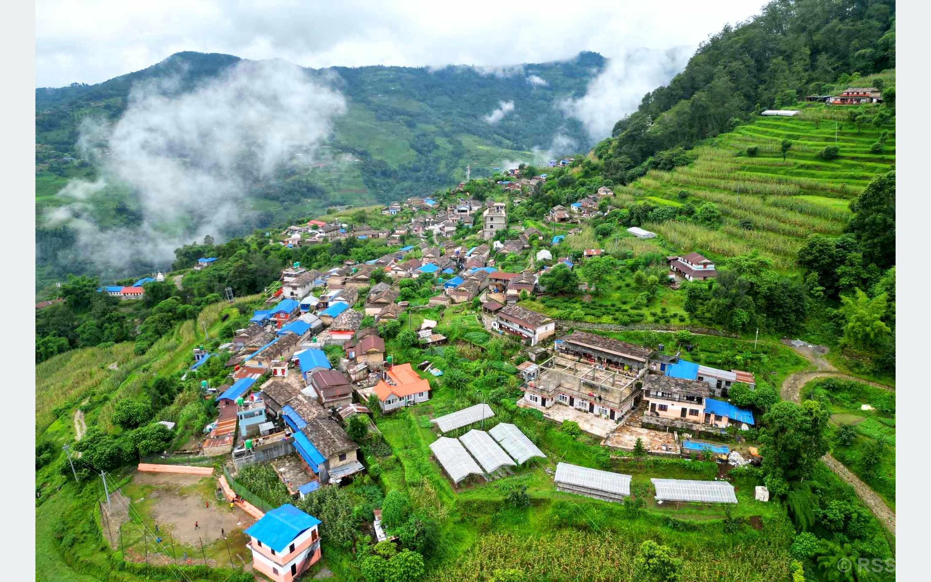 यसकारण घुम्नुपर्छ प्रकृति र संस्कृतिको अनुपम थलो ल्वाङ गाउँ