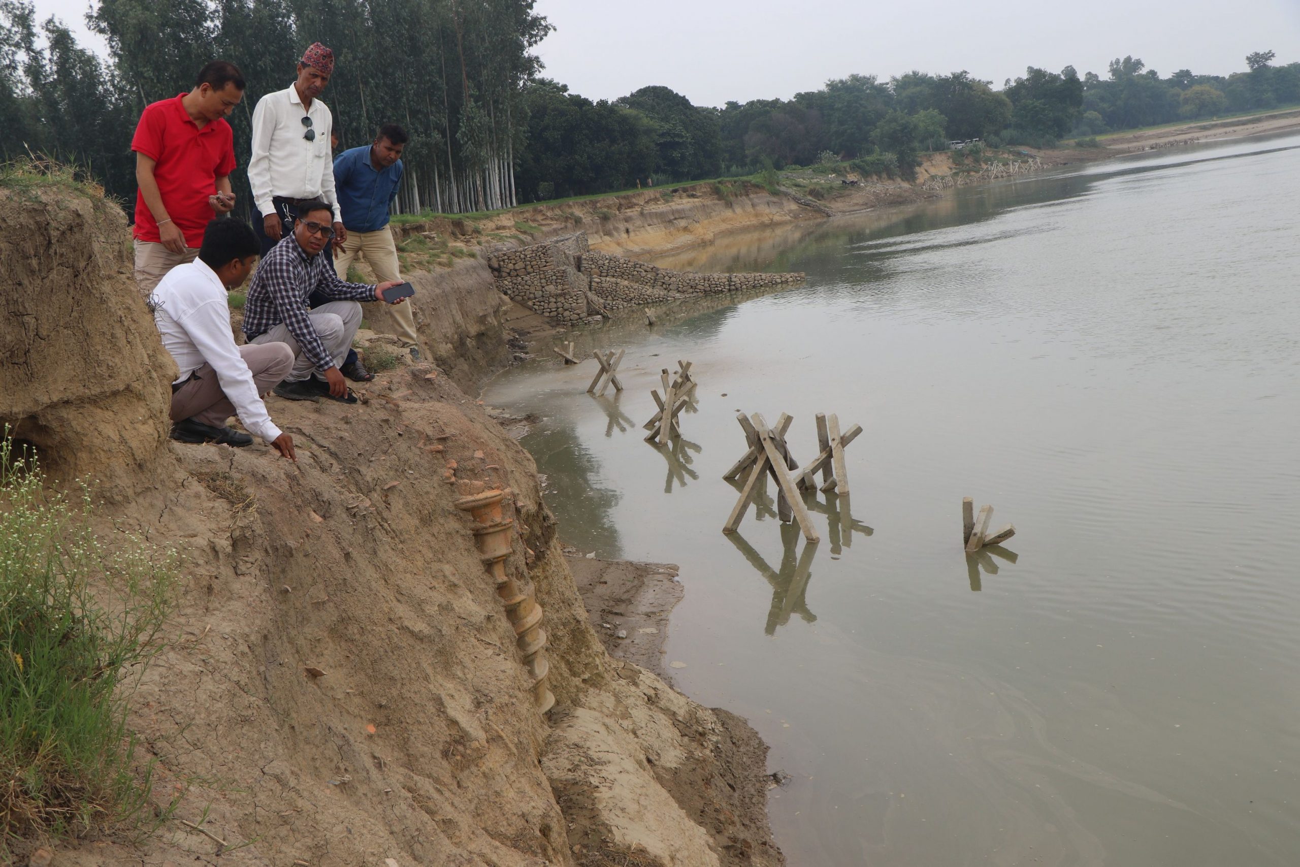 निपनियाको प्राचिन इनारको निरीक्षणपछि लुम्बिनी विकास कोषले गर्ने भयो उद्वार उत्खनन 