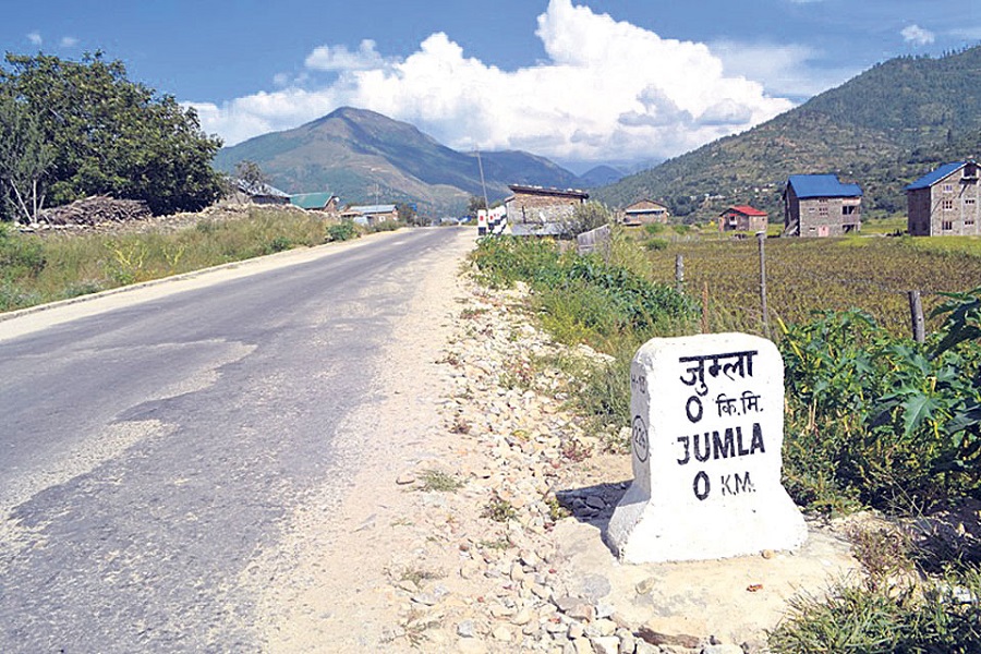 दुई दिनदेखि बन्द भएको जुम्ला-नाग्म सडक खुल्यो