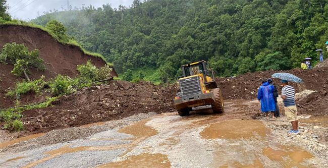 उदयपुरका ग्रामीण सडक मर्मत कार्य सुरु