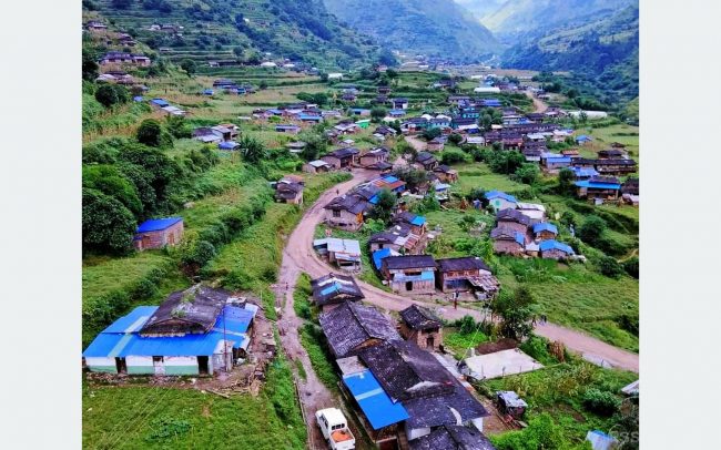 निसीखोलामा बाटोको पहुँच पुग्यो, घरमै सुत्केरी हुने घटे