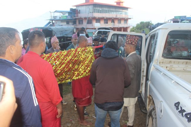 गोरखाबाट  फूलपाती पठाइयो