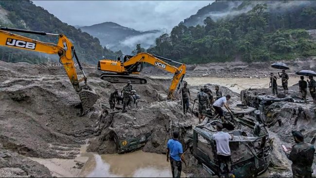 सिक्किममा बाढीले ५६ जनाको मृत्यु, ३ हजार पर्यटक ४ दिनदेखि अलपत्र