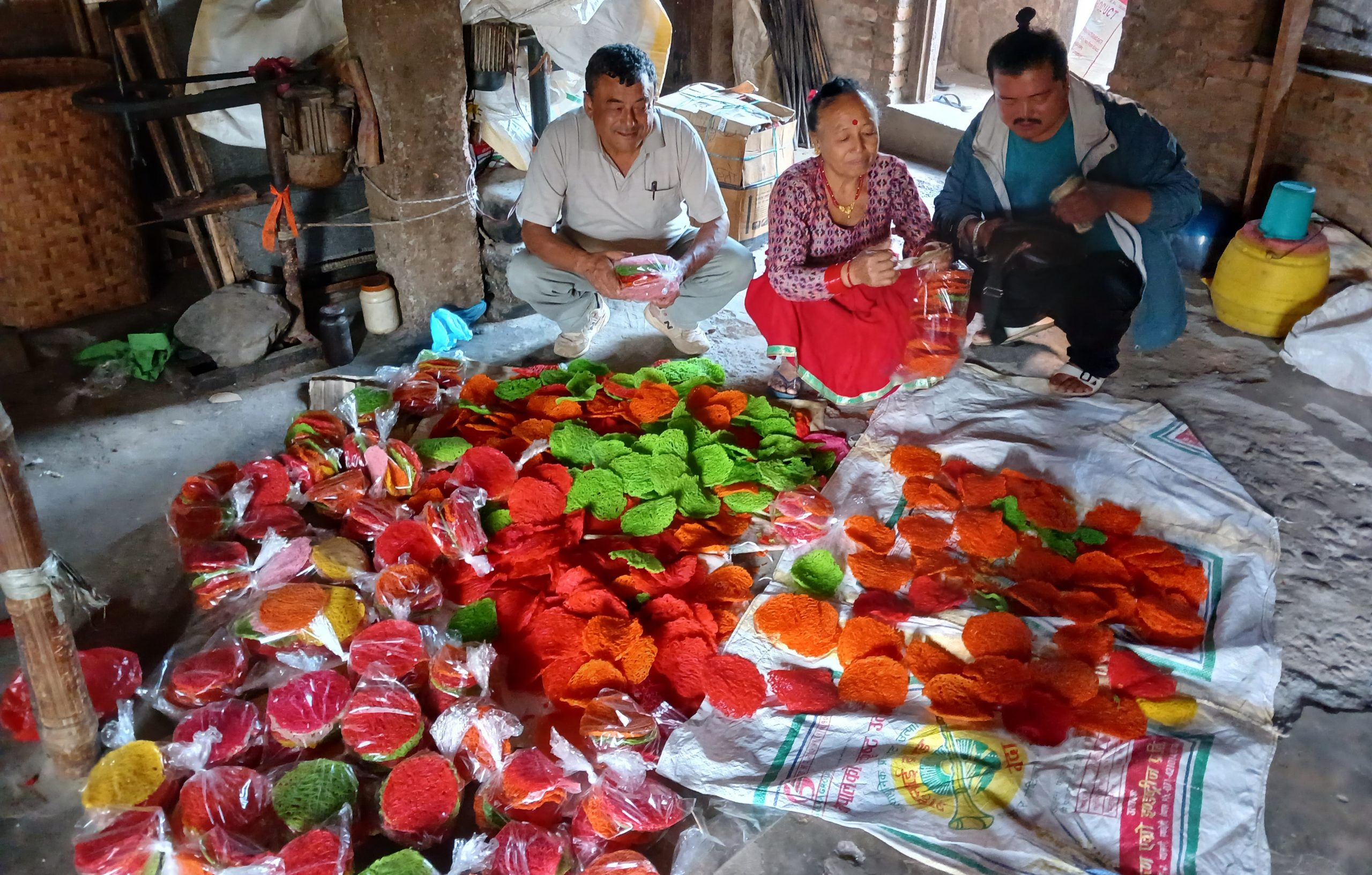 गाउँमा झिनियाँको व्यापार फस्टाउँदै