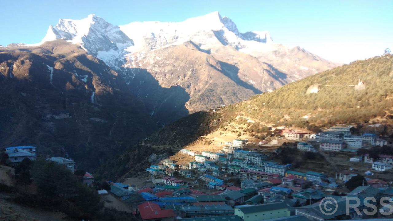 चिसो बढेसँगै सगरमाथा क्षेत्रमा घटे पर्यटक, निकुञ्जका कर्मचारीलाई फुर्सद