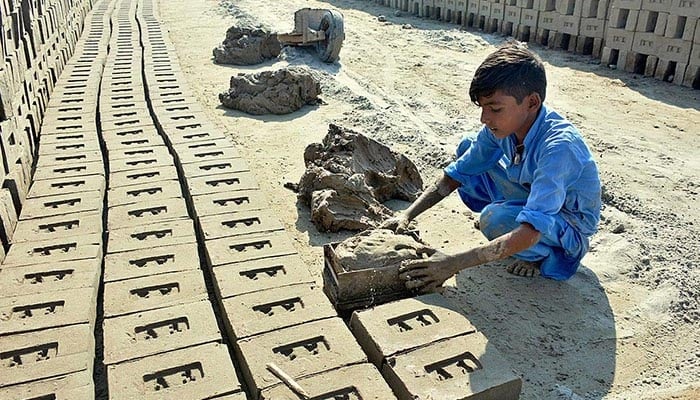 पाकिस्तानमा २ करोड ६० लाख बालबालिका विद्यालय बाहिर