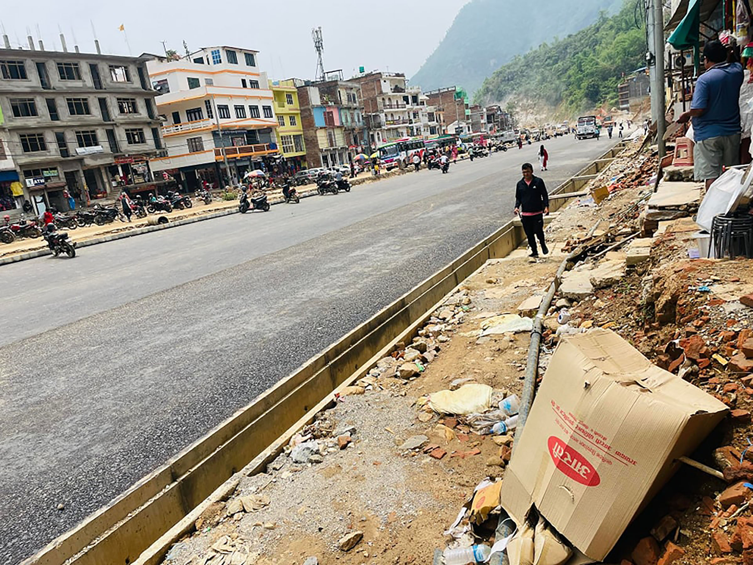 मुग्लिन–पोखरा सडक: संरचना नहटाउँदा काममा विलम्ब