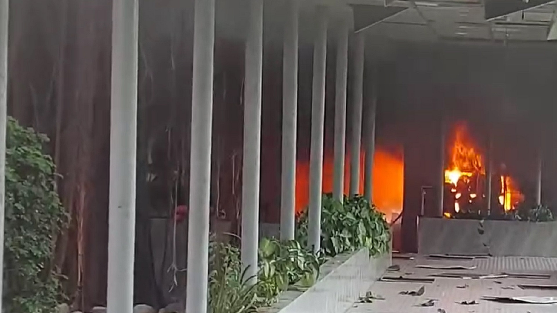 बंगलादेशको सरकारी टेलिभिजनको मुख्यालयमा आगजनी