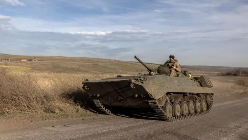 जर्मनीले युक्रेनलाई दिँदै आएको सैन्य सहायता कटौती गर्ने
