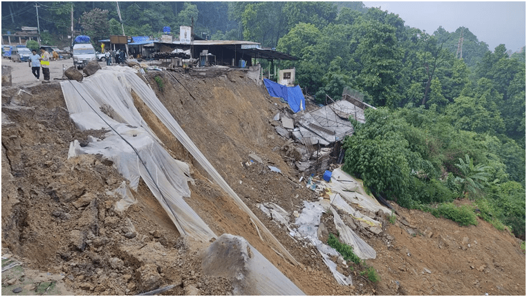 अवरुद्ध नारायणगढ–बुटवल सडकखण्ड एकतर्फी सञ्चालन