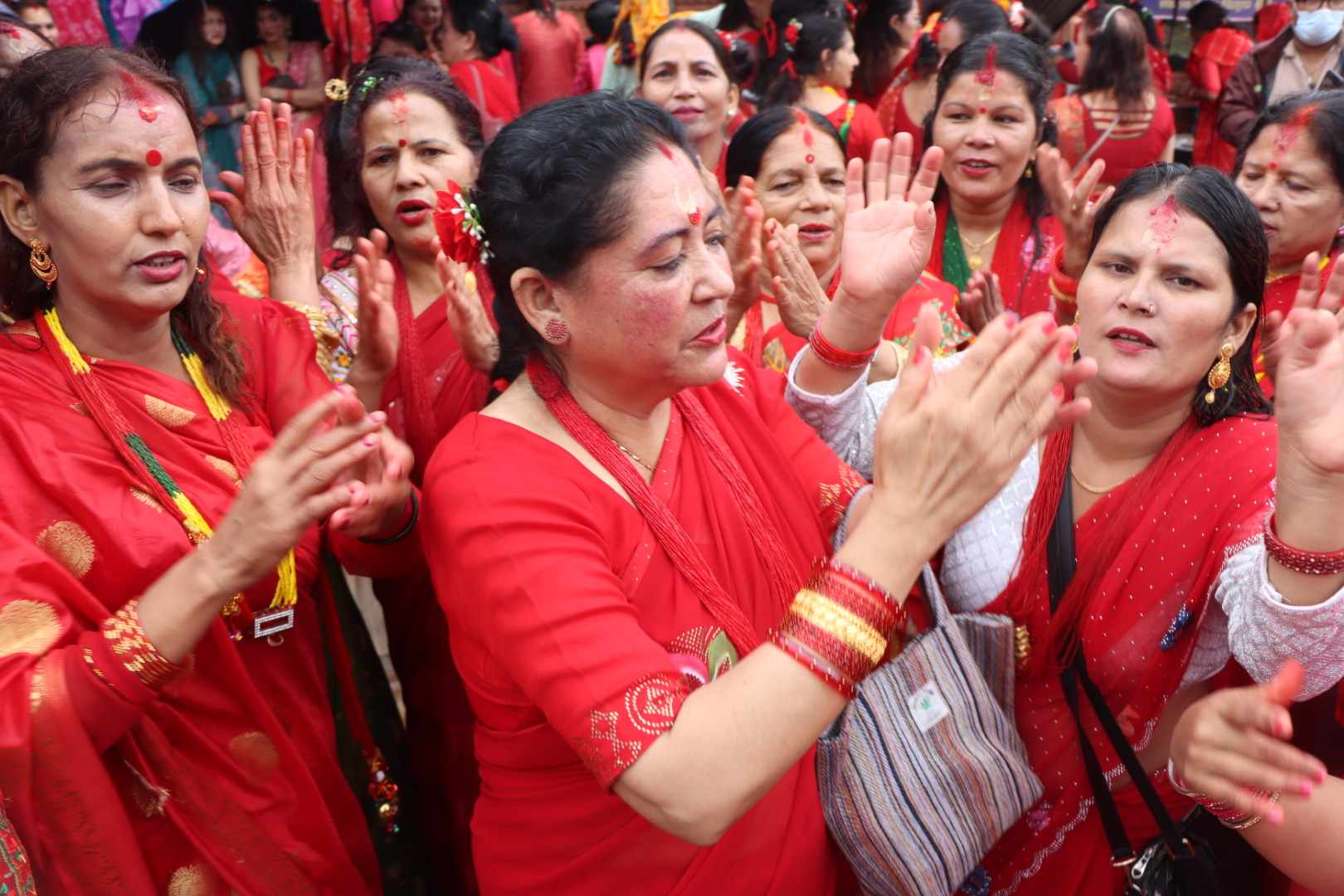 पशुपतिनाथमा तीजको रौनक (तस्विरसहित)