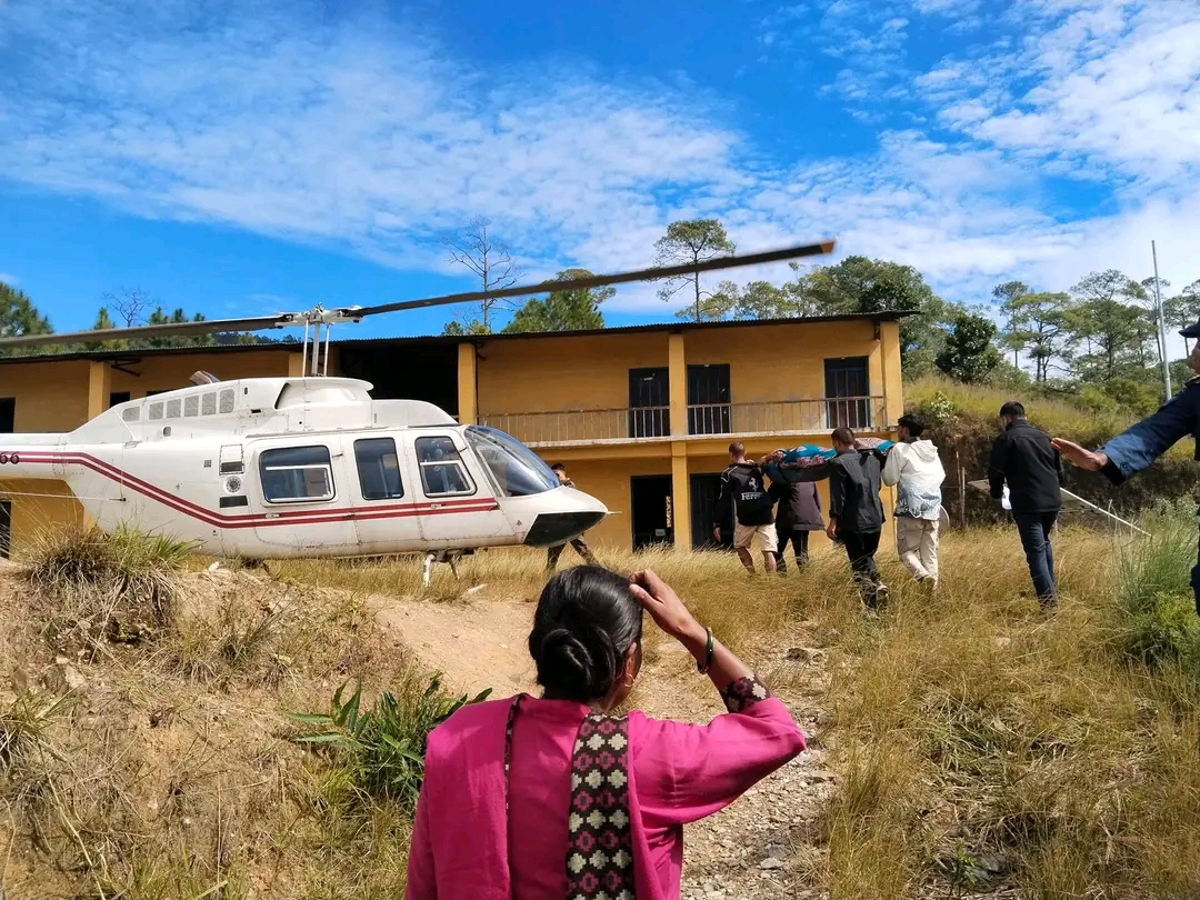 अछाममा सुत्केरीको हेलिकप्टरमार्फत उद्धार