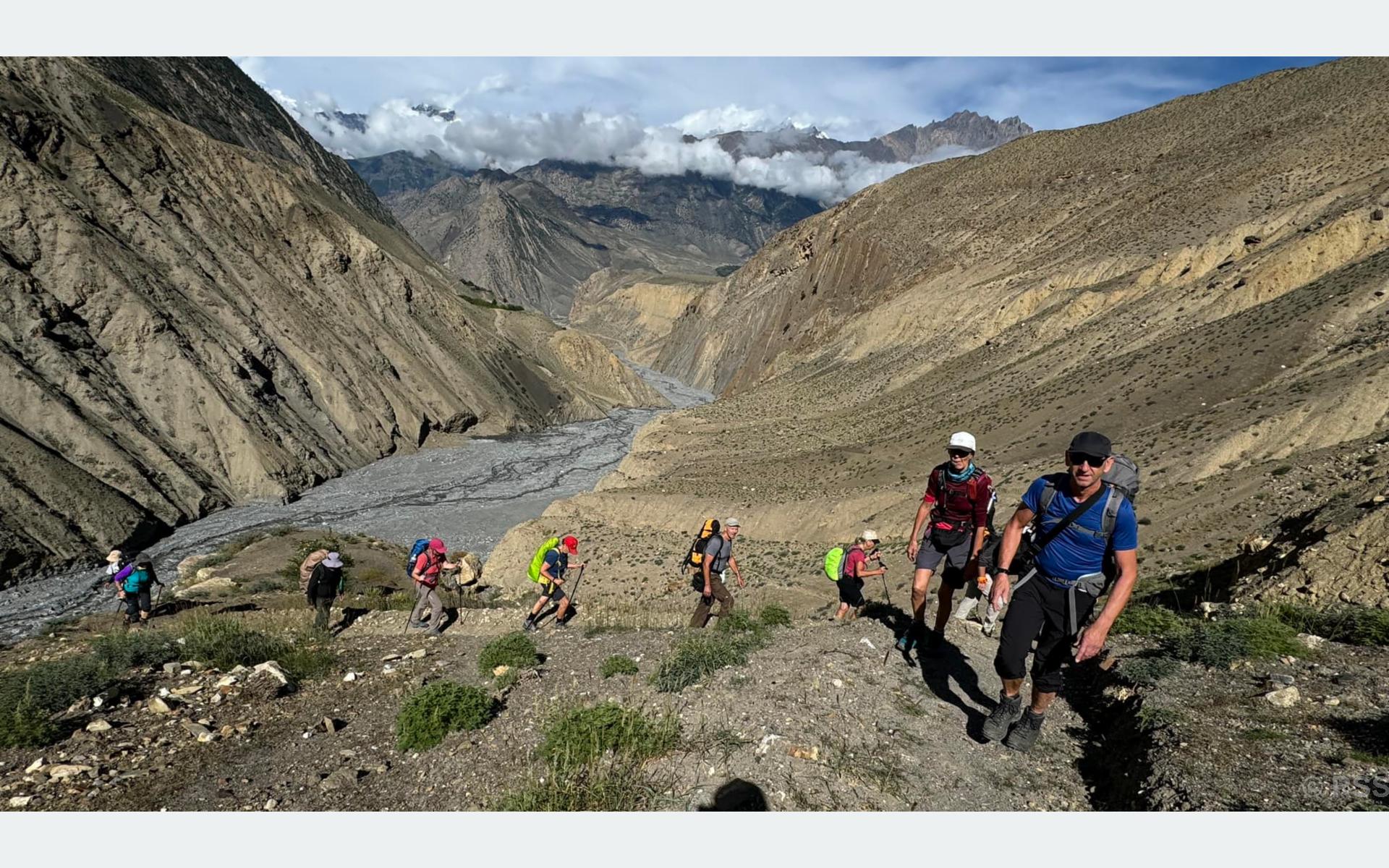 मुस्ताङको सुन्दरतामा पर्यटक आकर्षित, पूर्वाधार थपिँदै