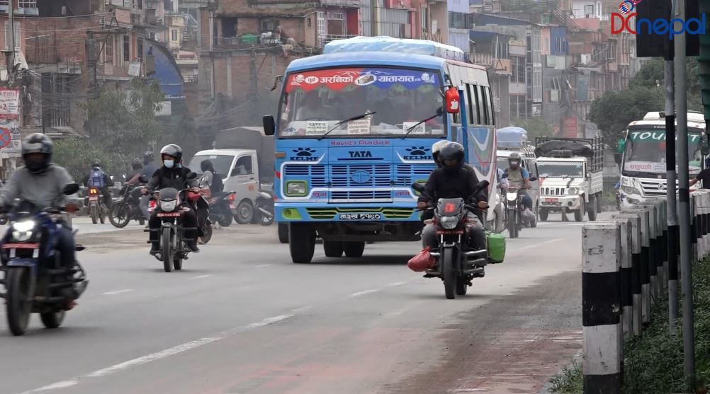 भरतपुर महानगरपालिकाको पुङ्गी खोला सिमानामा परेका भवन भत्काउन सुरू