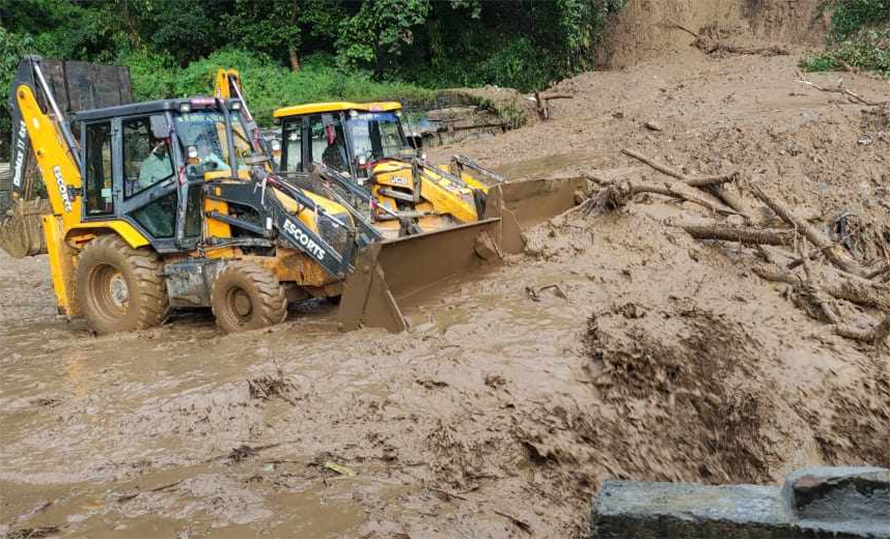 अपडेट : बाढीपहिरो र डुबानमा परी हालसम्म एक सय ९२ को मृत्यु, ३० जना बेपत्ता