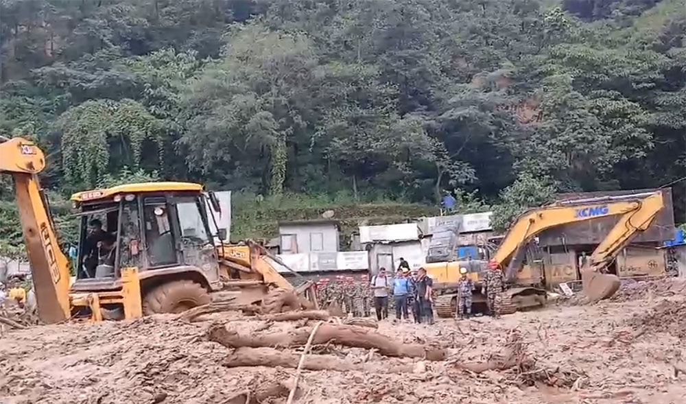 बाढी र पहिरोमा परेर मृत्यु हुनेको संख्या १४८ पुग्यो