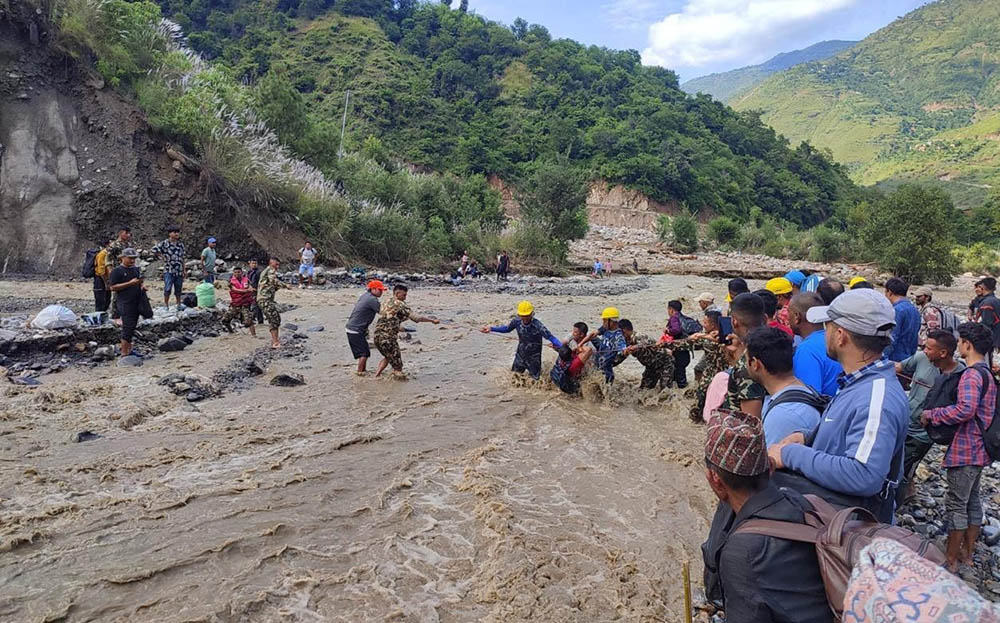 बाढी पहिरोबाट मृत्यु हुनेको संख्या २४६ जनाको मृत्यु